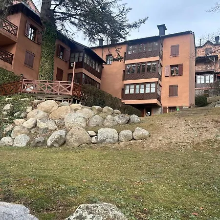 Amplio Con Gimnasio Y Piscina, Ideal Familias Apartment Enveitg