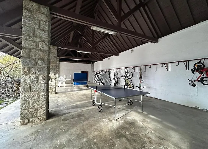 Amplio Con Gimnasio Y Piscina, Ideal Familias Enveitg