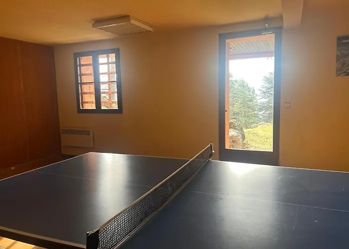 Amplio Con Gimnasio Y Piscina, Ideal Familias Appartement Enveitg